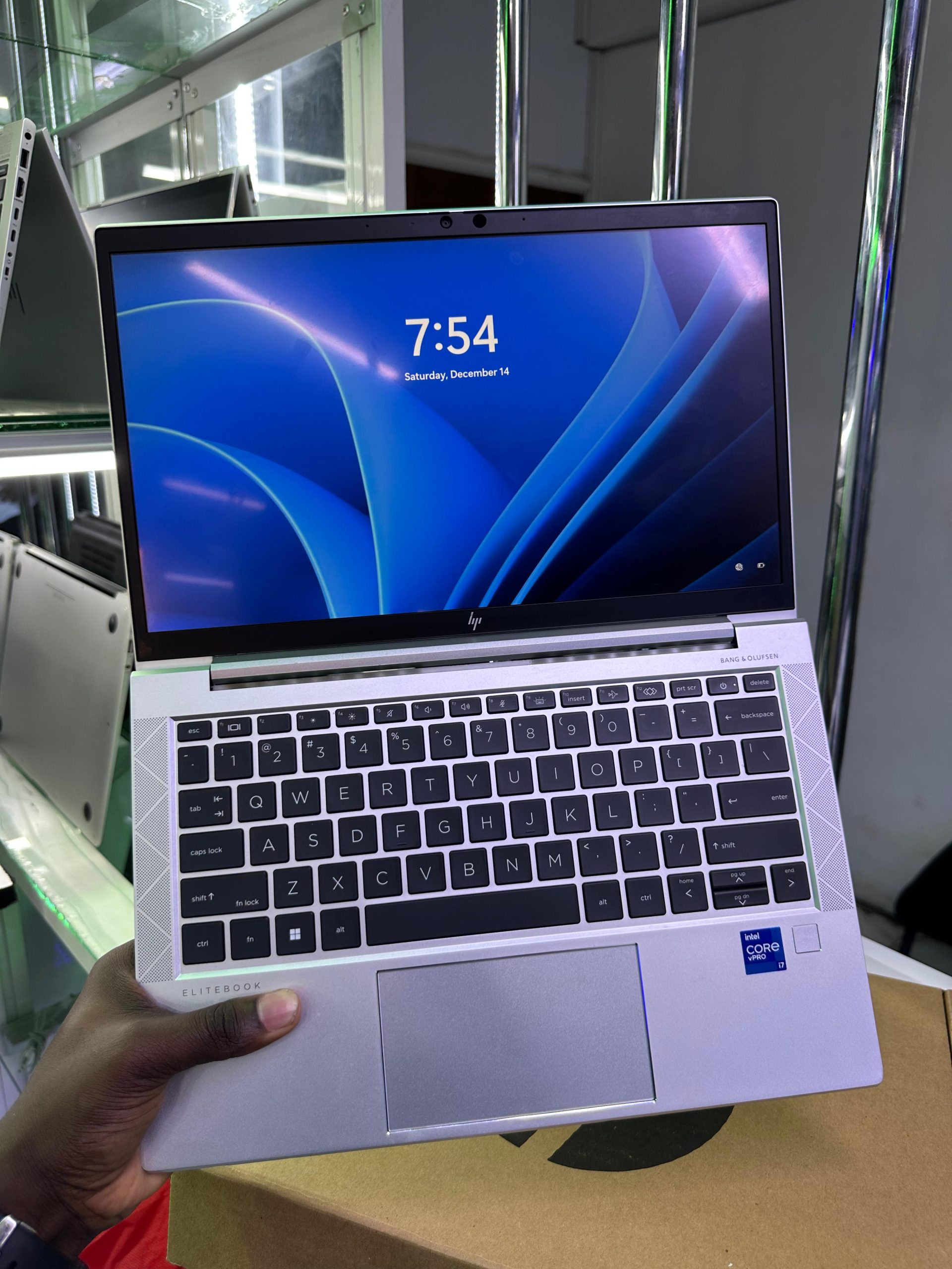 HP ProBook 830 G8 i7 1165G7 512GB パソコン HP ProBook 830 G8 i7 1165G7 512GB パソコン HP 〔中古〕HP EliteBook