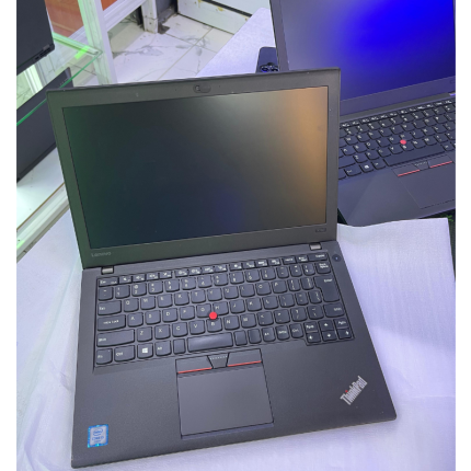 Lenovo ThinkPad x260 Laptop